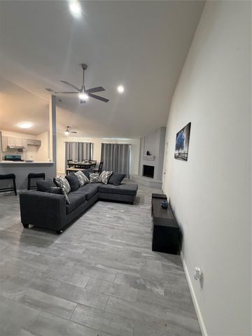 5507 Santa Christi Drive, Houston, TX 77053