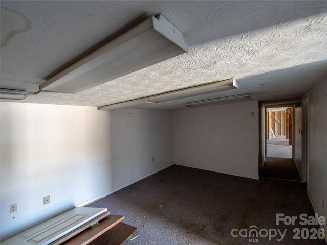 3264 Broad Street, Clyde, NC 28721