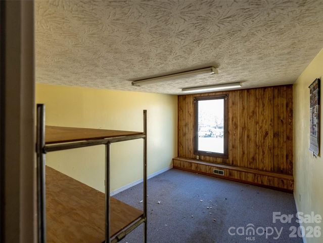 3264 Broad Street, Clyde, NC 28721