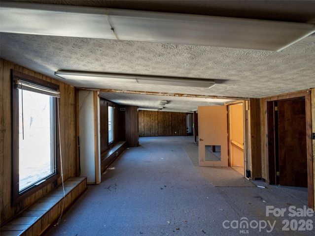 3264 Broad Street, Clyde, NC 28721