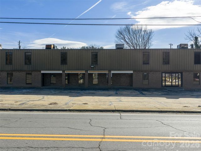 3264 Broad Street, Clyde, NC 28721