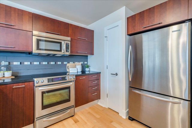 603 Davis ST 1704, Austin, TX 78701