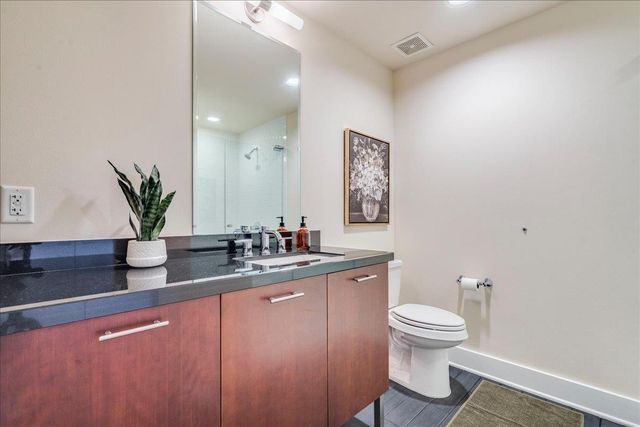 603 Davis ST 1704, Austin, TX 78701