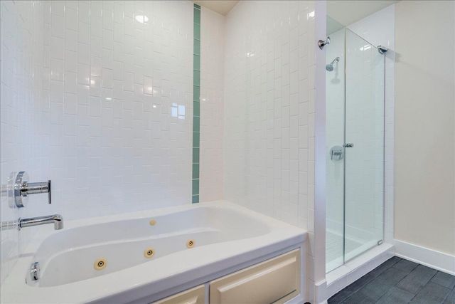 603 Davis ST 1704, Austin, TX 78701