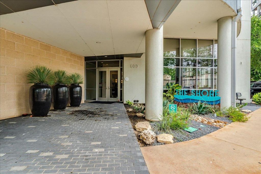 603 Davis ST 1704, Austin, TX 78701