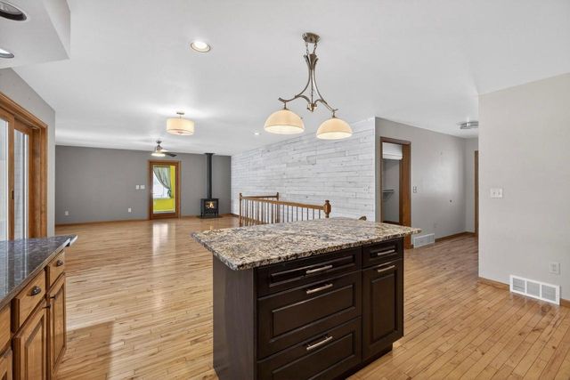 5620 N PARK ROAD, Wisconsin Rapids, WI 54494