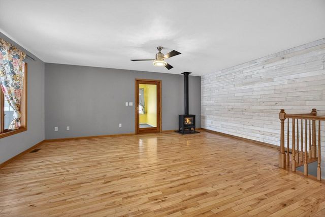 5620 N PARK ROAD, Wisconsin Rapids, WI 54494