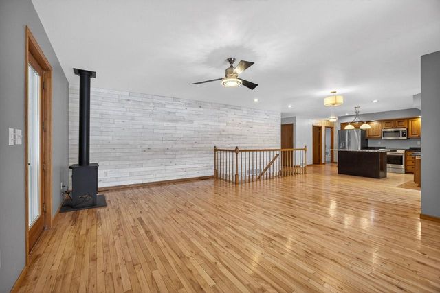 5620 N PARK ROAD, Wisconsin Rapids, WI 54494