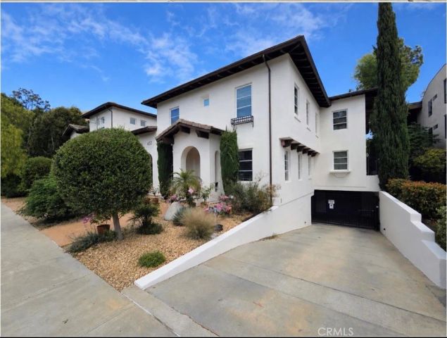 650 S Lake Ave, Pasadena, CA 91106