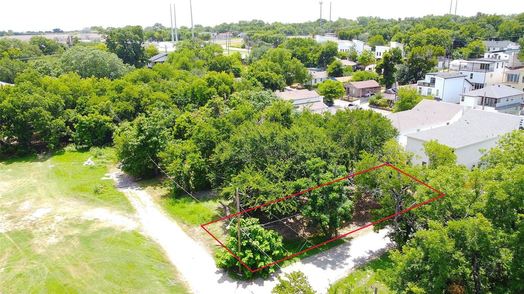 1302 Bliss Street, Dallas, TX 75203