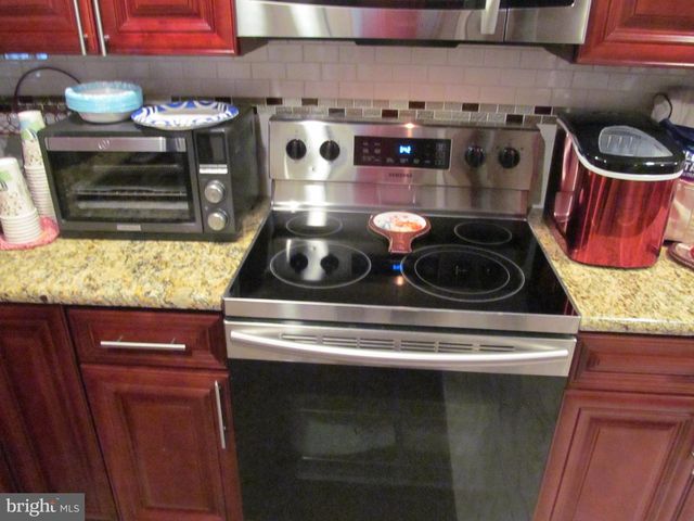 2351 KAY AVE, Feasterville Trevose, PA 19053