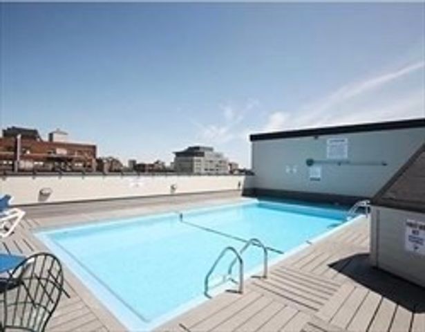12 Stoneholm St 303, Boston, MA 02115