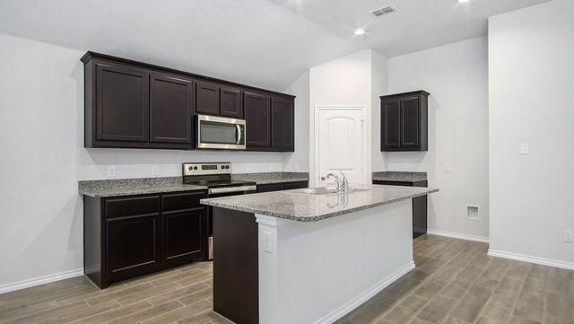 9816 Mescalbean Boulevard, Fort Worth, TX 76036