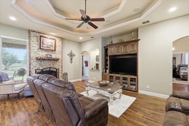 150 Blacktail Lane, Azle, TX 76020