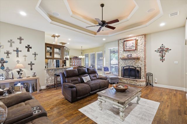 150 Blacktail Lane, Azle, TX 76020
