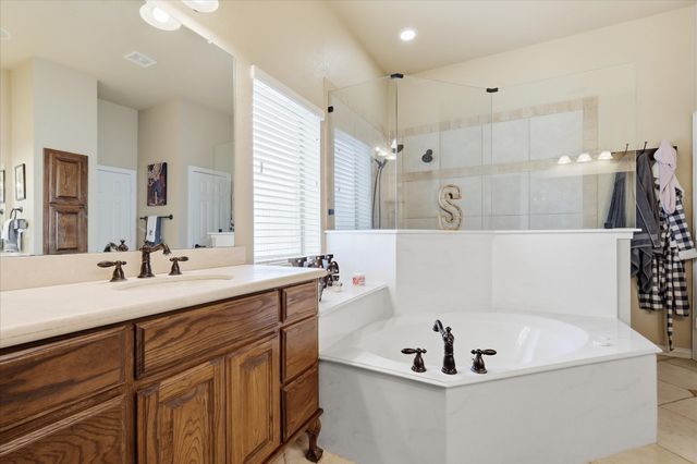 150 Blacktail Lane, Azle, TX 76020