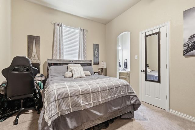 150 Blacktail Lane, Azle, TX 76020