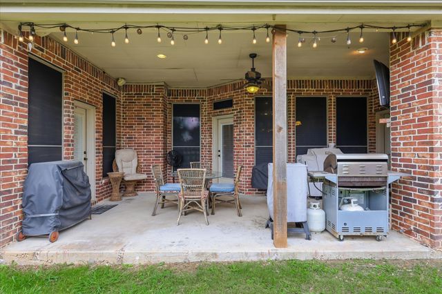 150 Blacktail Lane, Azle, TX 76020