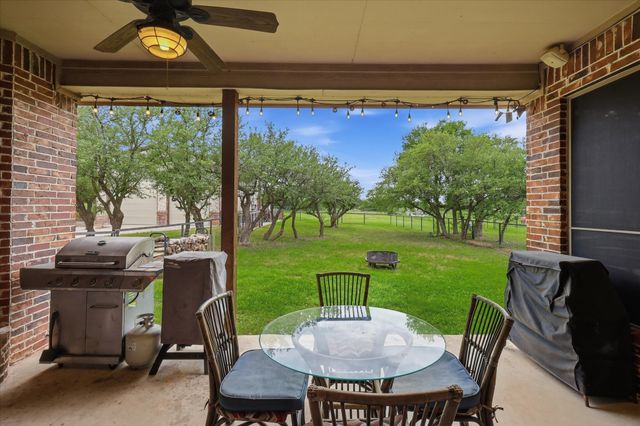 150 Blacktail Lane, Azle, TX 76020