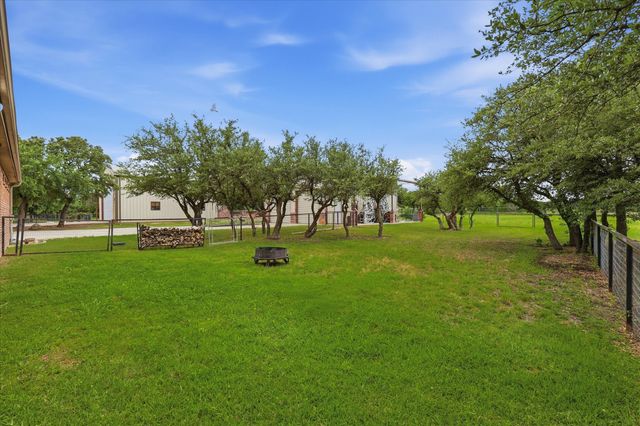 150 Blacktail Lane, Azle, TX 76020