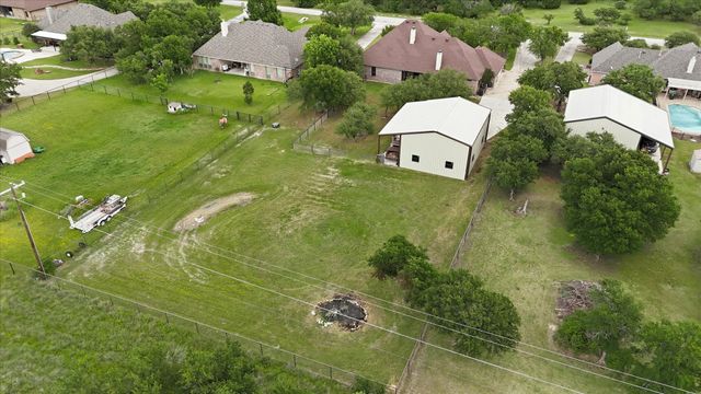 150 Blacktail Lane, Azle, TX 76020