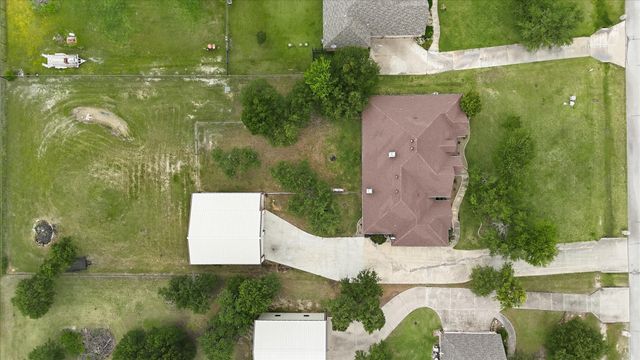150 Blacktail Lane, Azle, TX 76020