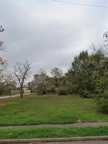 5502 Mcculloch Circle, Houston, TX 77056