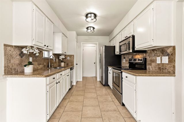 2713 Yale Drive, Rowlett, TX 75088