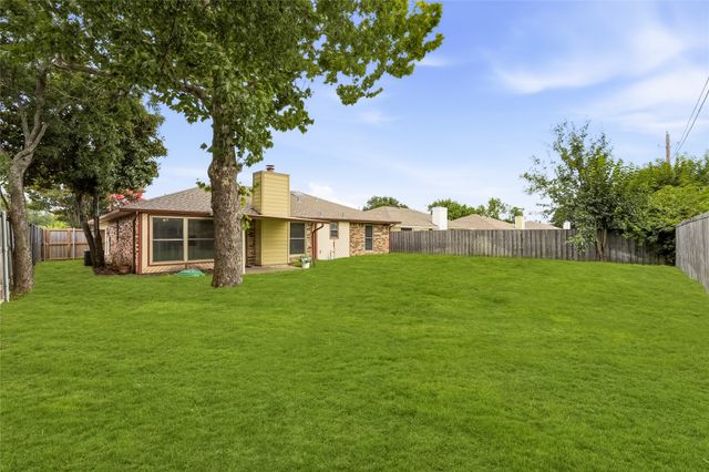 2713 Yale Drive, Rowlett, TX 75088