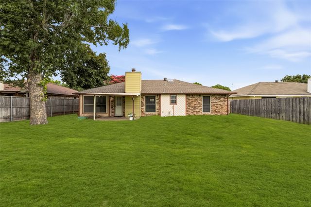 2713 Yale Drive, Rowlett, TX 75088