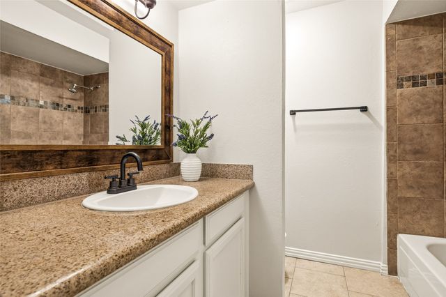 2713 Yale Drive, Rowlett, TX 75088