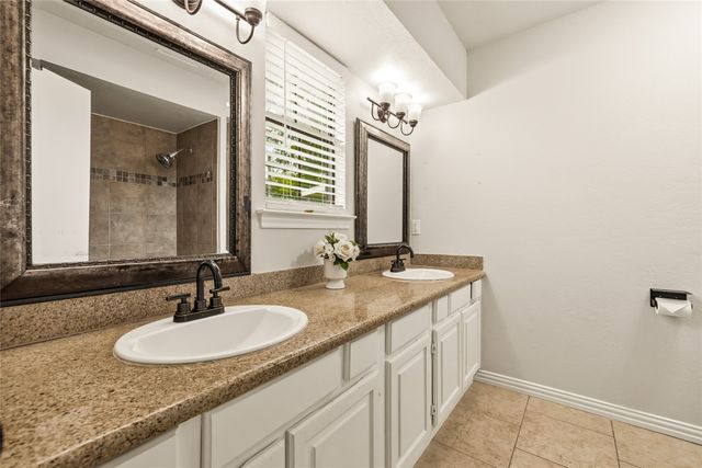 2713 Yale Drive, Rowlett, TX 75088