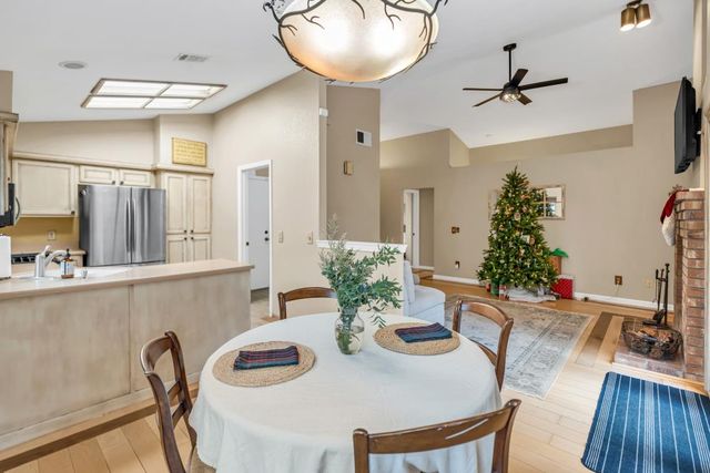 8409 Sunblaze Way, Sacramento, CA 95823