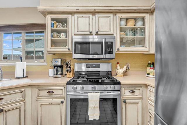 8409 Sunblaze Way, Sacramento, CA 95823