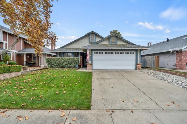 8409 Sunblaze Way, Sacramento, CA 95823