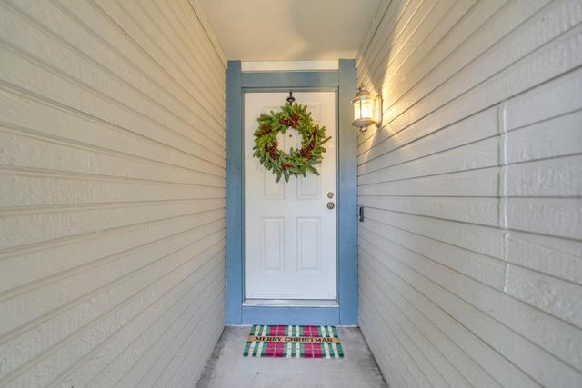 8409 Sunblaze Way, Sacramento, CA 95823