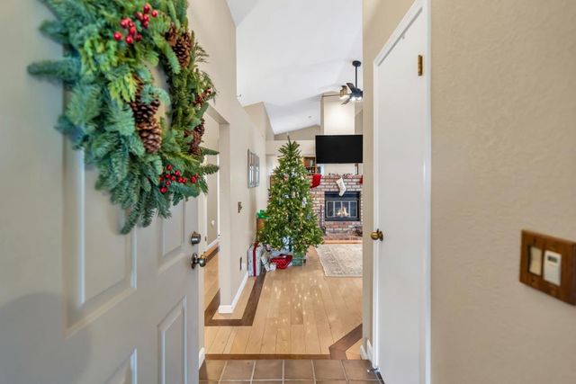 8409 Sunblaze Way, Sacramento, CA 95823