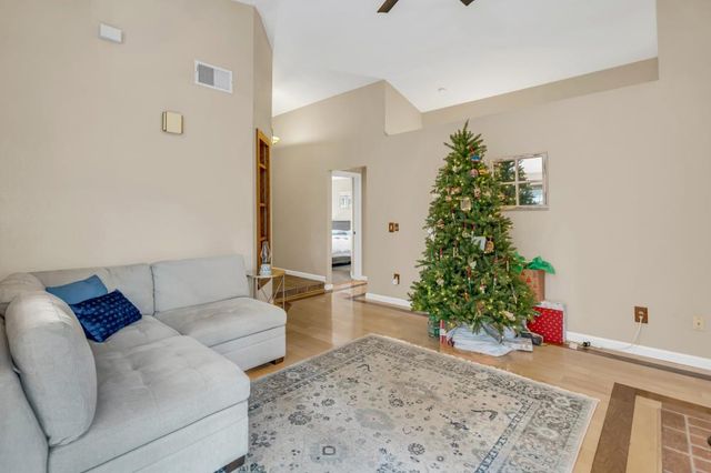 8409 Sunblaze Way, Sacramento, CA 95823