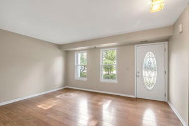 1255 Huntington Drive, Mundelein, IL 60060