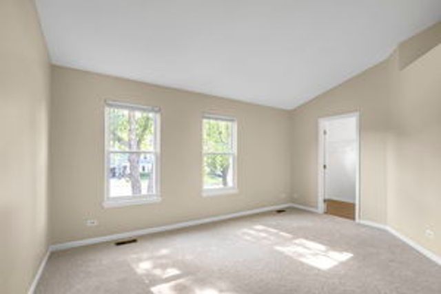 1255 Huntington Drive, Mundelein, IL 60060