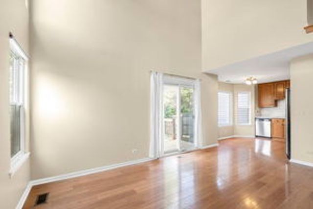 1255 Huntington Drive, Mundelein, IL 60060