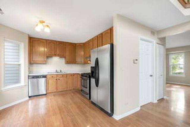 1255 Huntington Drive, Mundelein, IL 60060