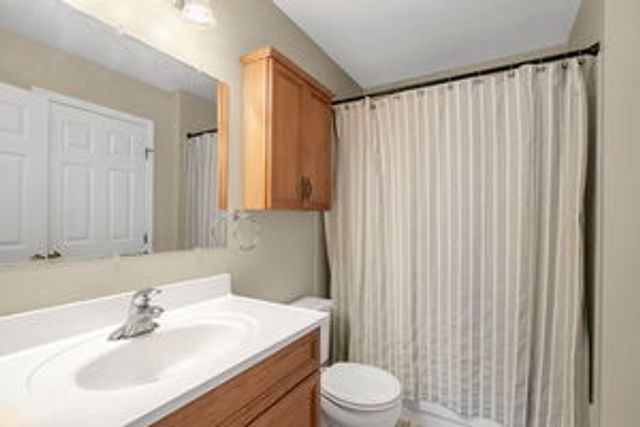 1255 Huntington Drive, Mundelein, IL 60060