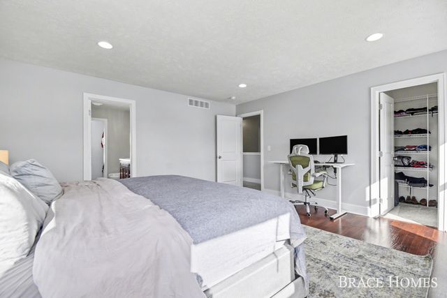 8540 Twin Lakes Drive, Georgetown Twp, MI 49428