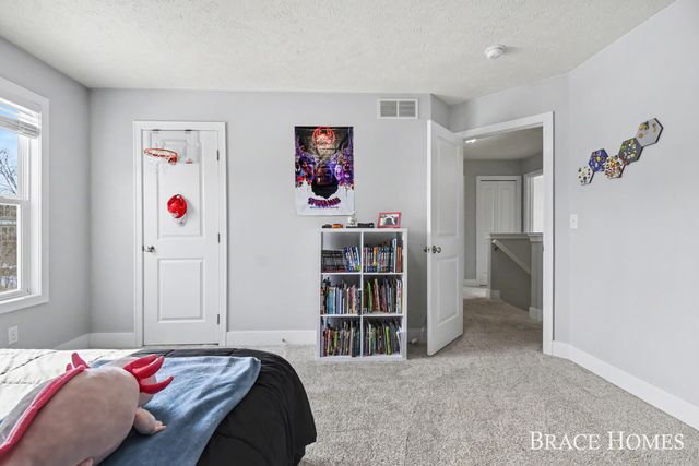 8540 Twin Lakes Drive, Georgetown Twp, MI 49428