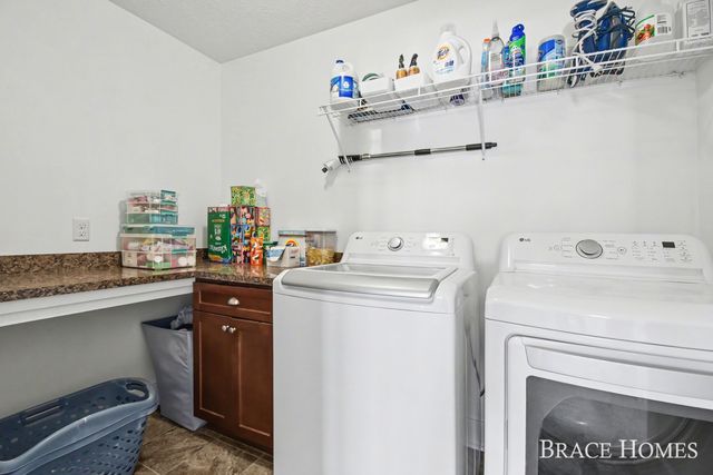 8540 Twin Lakes Drive, Georgetown Twp, MI 49428