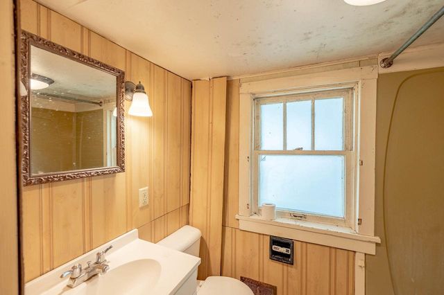 803 E Lisbon ROAD, Oconomowoc, WI 53066