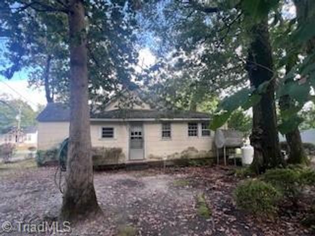 1517 Tucker Street, Greensboro, NC 27405