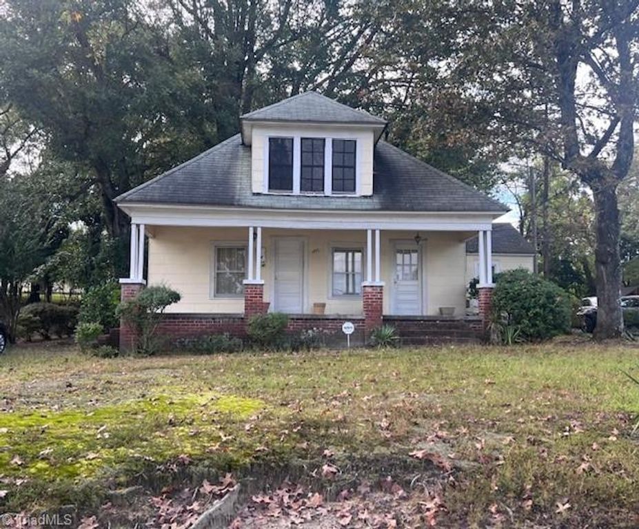 1517 Tucker Street, Greensboro, NC 27405