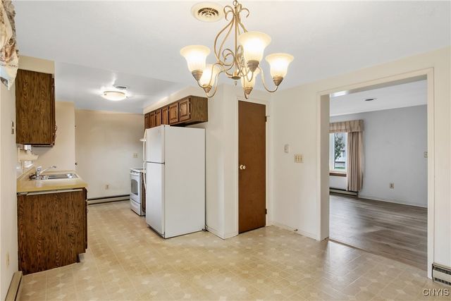 106 Willowcrest Drive, Elbridge, NY 13060